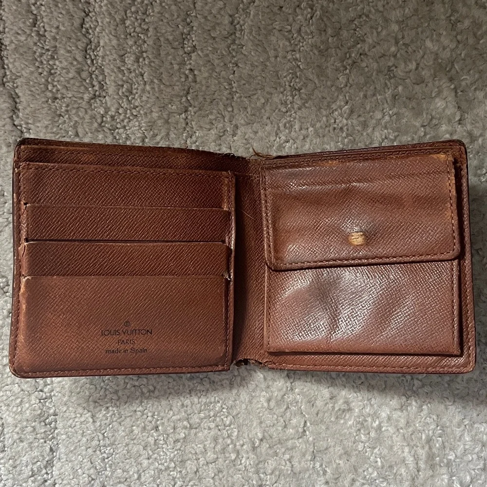 Vintage Louis Vuitton Monogram Canvas Bifold Wallet w/ Snap Pocket Coin Pouch